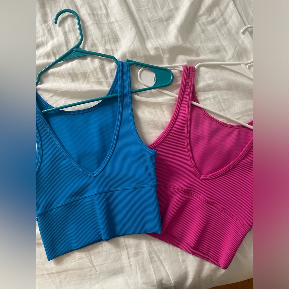 LULULEMON POWER PIVOT TANKS
